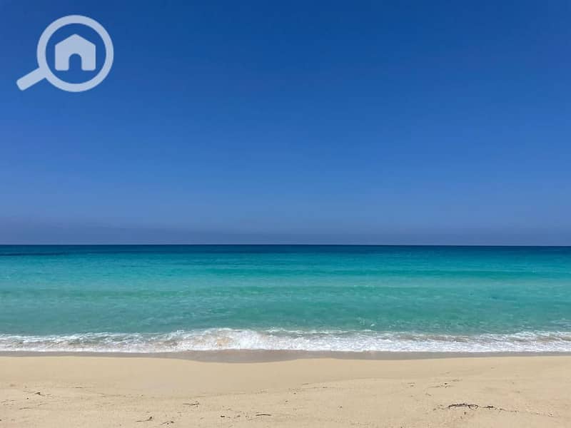 Luxury Ready to Move Fully Finished Villa First Row on the Sea for Sale in Ras El Hekma - Widok 6