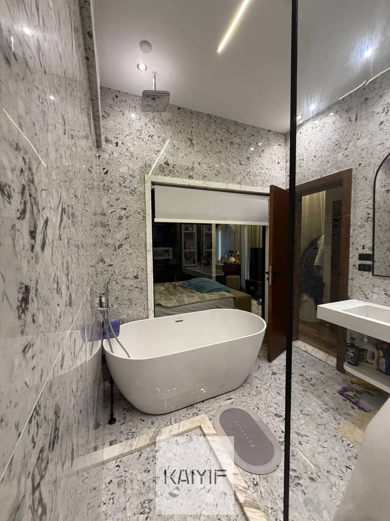 Apartment for Rent in Galleria Moon Valley Fully Furnished Modern Finishes Stylish Furniture Ready to Move in Prime Location - Widok 6