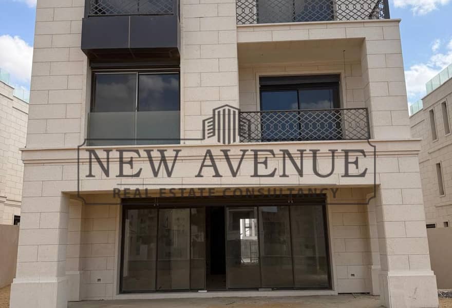 Ready to move villa type M for sale katameya creeks compound Prime location in the project – pohled 3