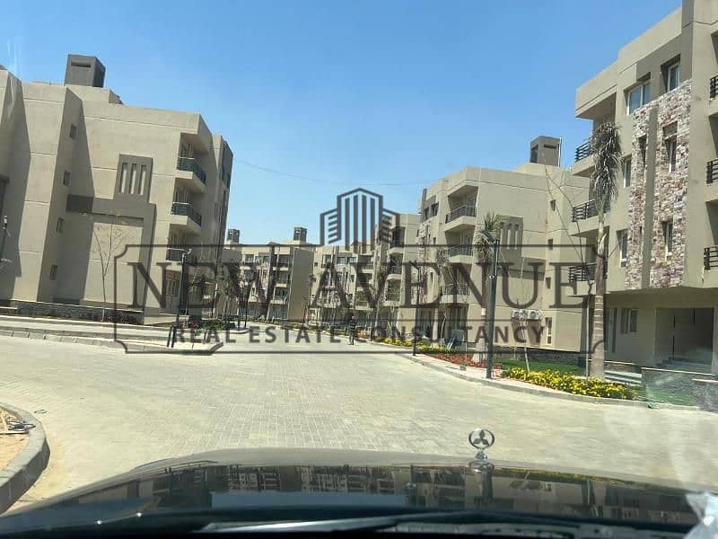 Apartment for Sale in Flowers Park | Ready to Move | Prime Location - Widok 5