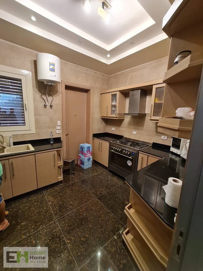 Standalone 4bedroom master for rent in Haceinda White - Więcej