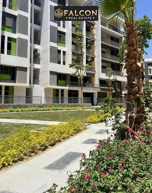 With a down payment of 340,000 and flexible payment plans, own a unit with an open view of a water feature at The Crest Compound in the heart of New C – pohled 6