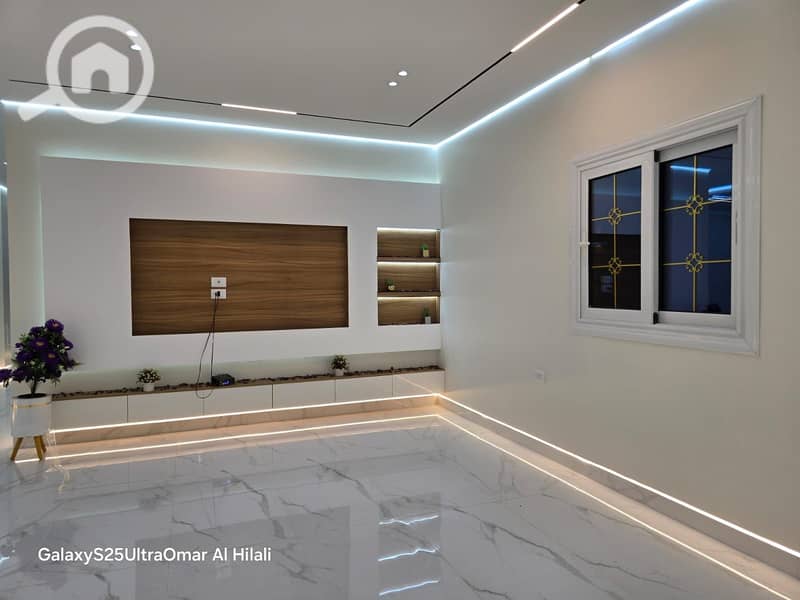 For sale, a ground floor apartment with a garden in Hadayek Al Ahram. - Widok 5
