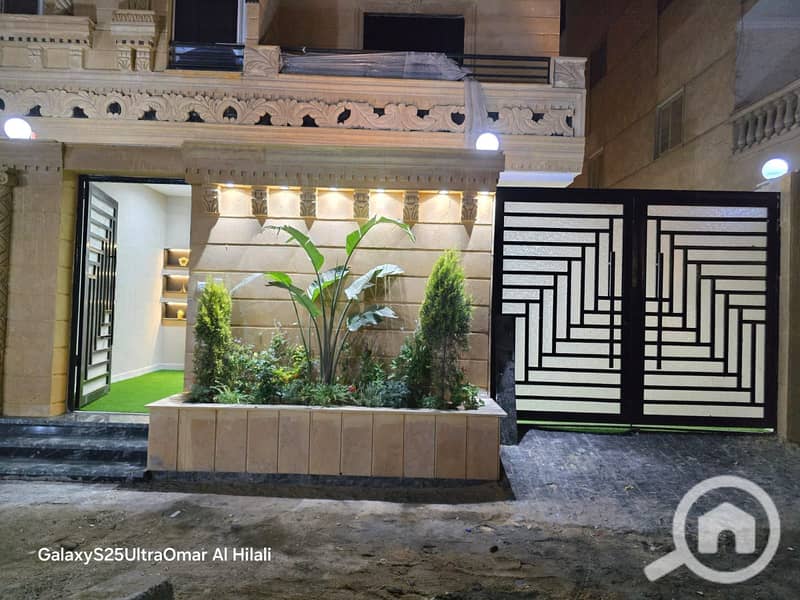 For sale, a ground floor apartment with a garden in Hadayek Al Ahram. - Widok 6