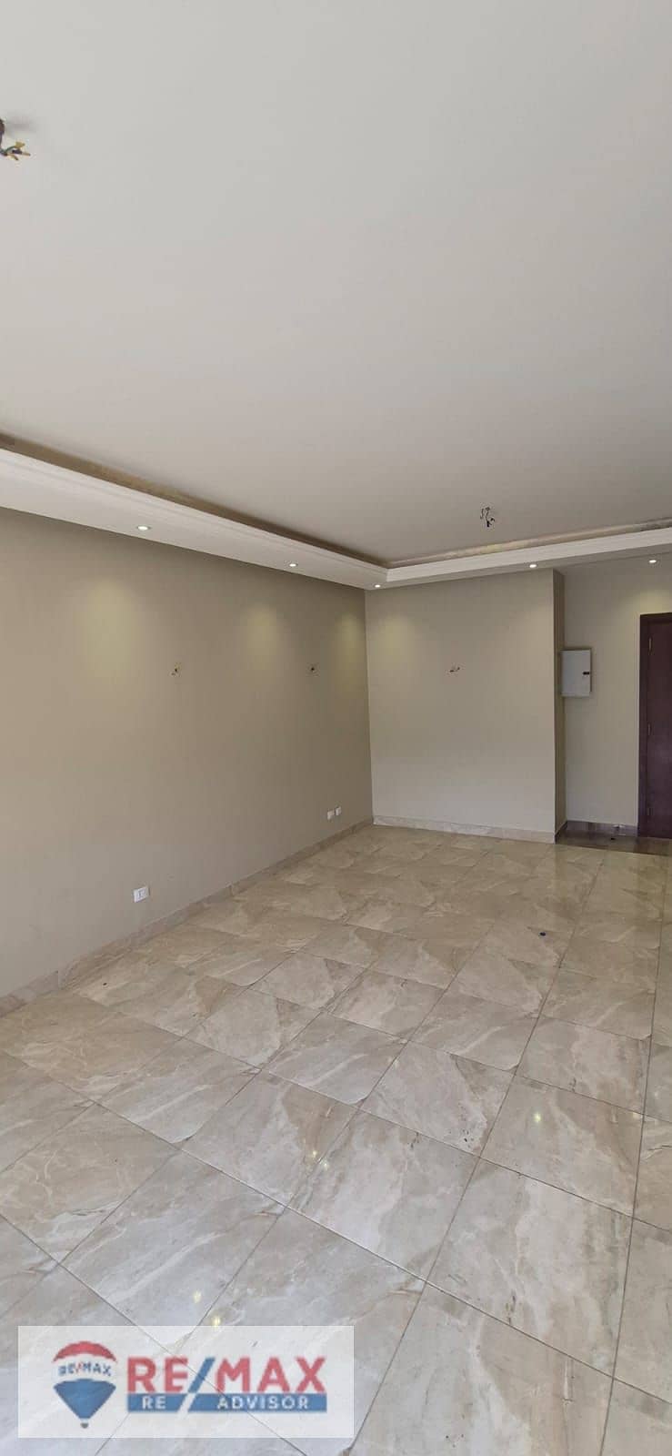 For Rent Ground apartment In Prime Location In Beverly Hills Westown Compound – Sodic - Sheikh Zayed - Widok 4