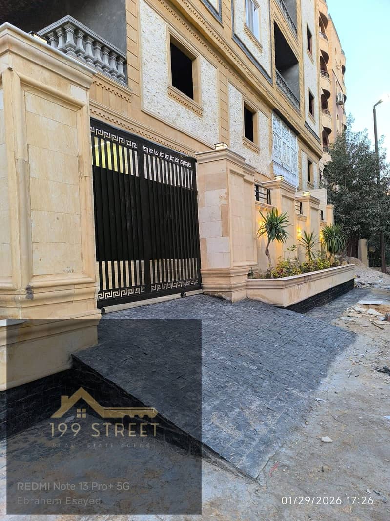 175m Corner Ground Villa with Garden for Sale Hadayek Al Ahram Zone T - Widok 4