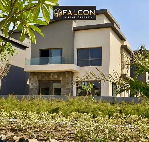 A luxurious villa for sale in a strategic location with a magnificent view, situated in The Crest compound in New Cairo (Fifth Settlement). - Widok 4