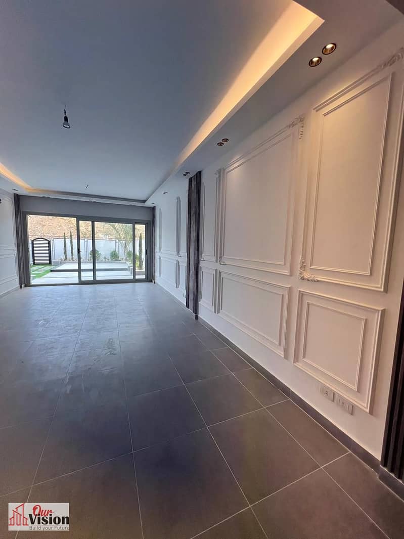 Project : palm parks Developement : palm hills Type: town house middle prime location new extension Bua : 357 Land : 221 Bedrooms : 4 Bathroo - Więcej