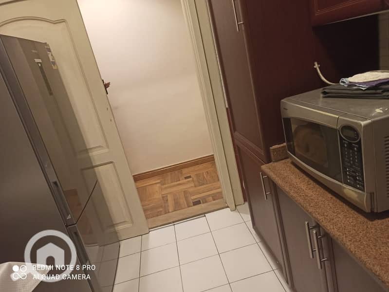 Furnished apartment for rent with modern decor, fully air-conditioned in the first neighborhood of the Fifth Settlement. - Ansicht 5