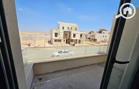 تاون هاوس 5 غرف نوم للبيع في الشيخ زايد، الجيزة - 471f4cd0-9f6d-4435-b49b-b964885d6ed9_1400x900. jpg تاون هاوس 5 غرف نوم للبيع في الشيخ زايد، الجيزة - 471f4cd0-9f6d-4435-b49b-b964885d6ed9_1400x900. jpg