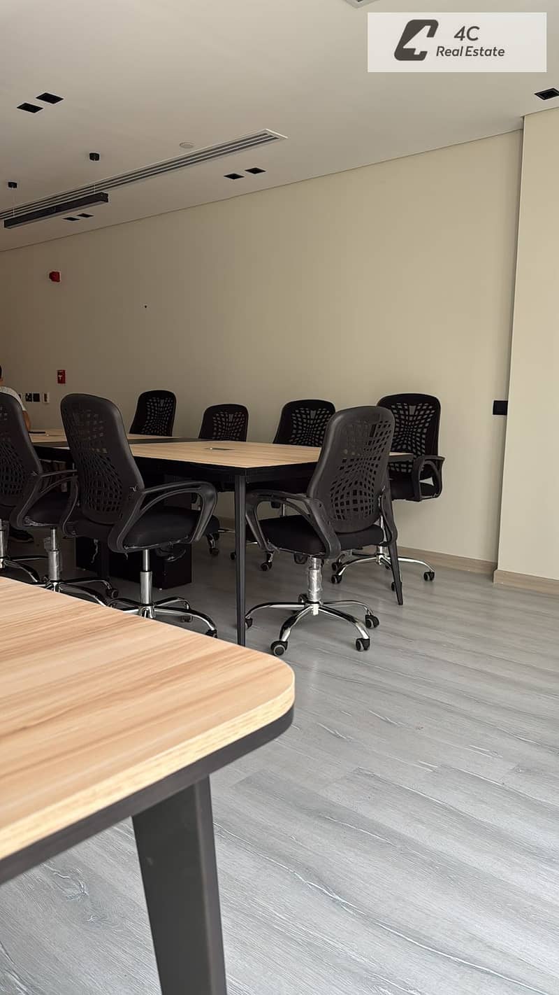 Administrative office for rent ready for immediate operation ultra super lux finishing direct view on South 90 Street in Hyde Park Fifth Settlement – pohled 5