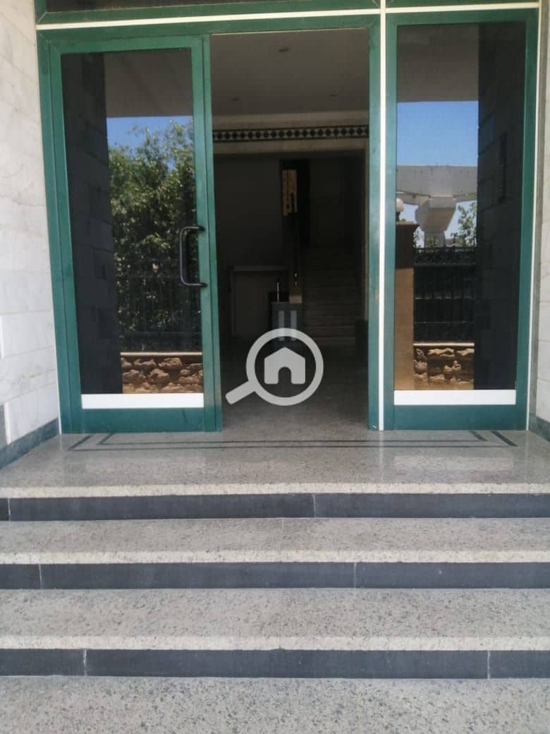 Luxury Duplex for Sale on South 90 Street | 360 SQM + 100 SQM Private Garden | Prime Location Facing Air Force Hospital & Lake View Compound | Read - Aanzicht 3