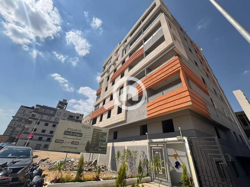 165m apartment for sale with an open view in the finest neighborhoods of Al-Hadba Al-Wostaa. - Widok 2