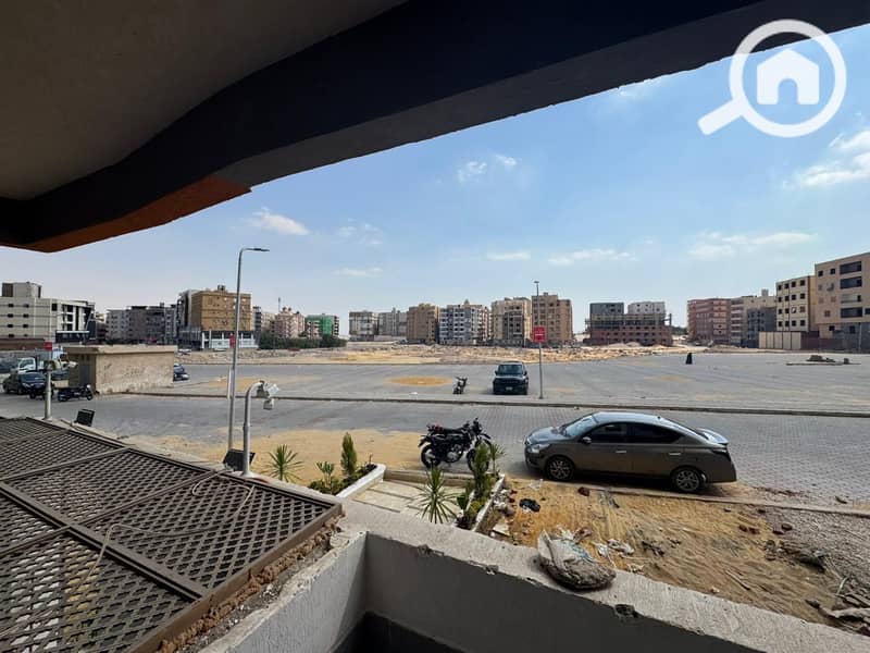 165m apartment for sale with an open view in the finest neighborhoods of Al-Hadba Al-Wostaa. - Więcej
