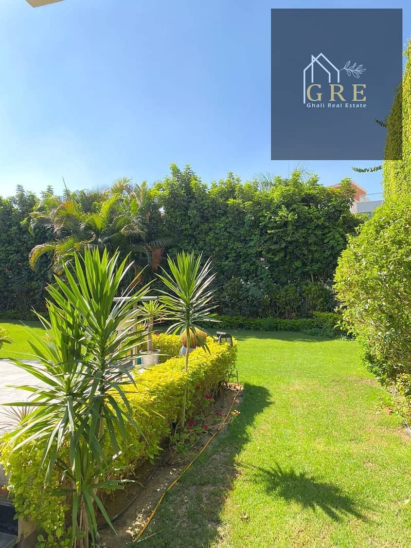 Luxury villa for sale, 450 sqm built on a 570 sqm land with complete finishing inside Dunes Compound, behind Saudi and in front of the American International School, in a strategic location. - Widok 2