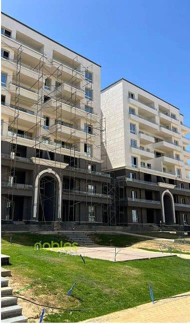 Apt, ready to move, 3 bedrooms with a premium view and in a prime location in the R7 the New Capital - Więcej