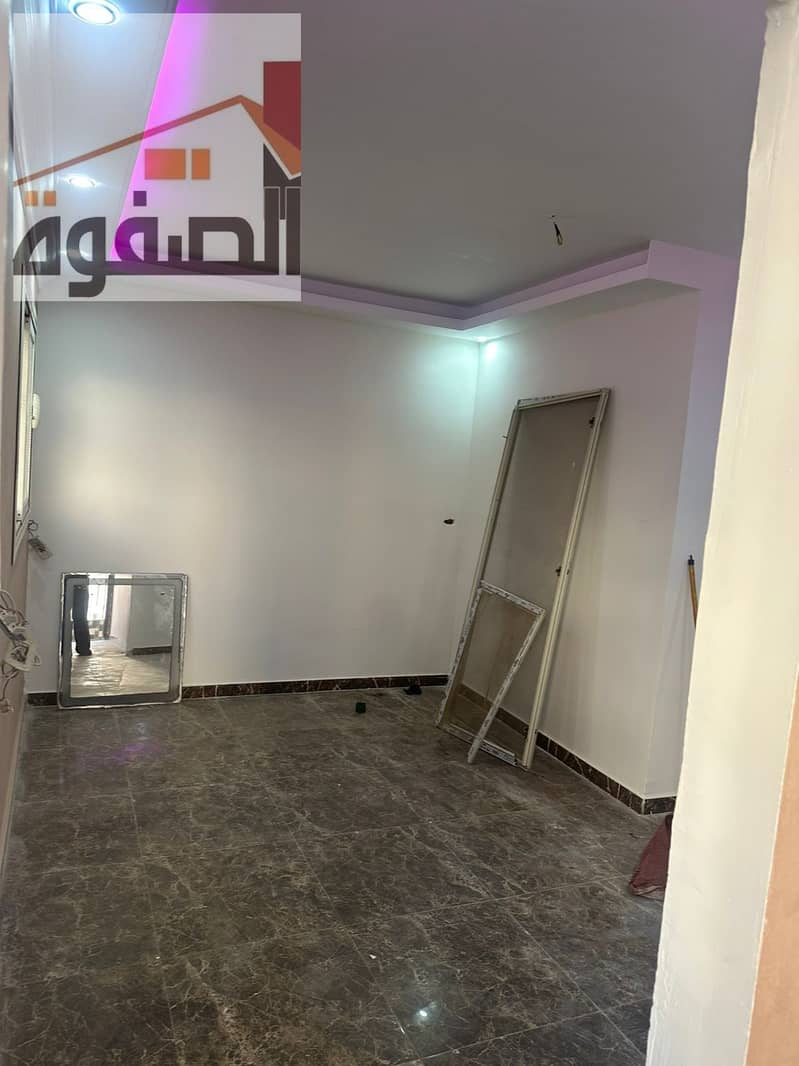 An office for rent in Zahraa El Maadi with a distinguished and upscale location. Very close to Fifty Street and near Carrefour, as well as all services, restaurants, and branded stores. It is licensed for administrative use. - Ansicht 3