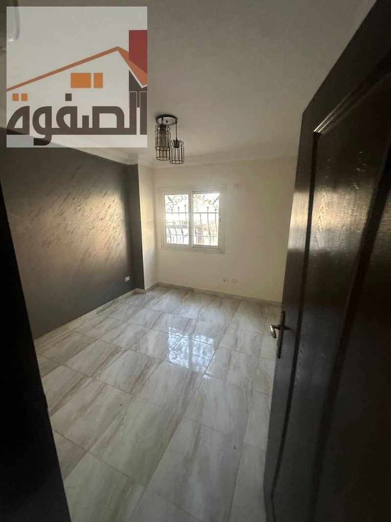 An office for rent in Zahraa El Maadi with a distinguished and upscale location. Very close to Fifty Street and near Carrefour, as well as all services, restaurants, and branded stores. It is licensed for administrative use. - Ansicht 5