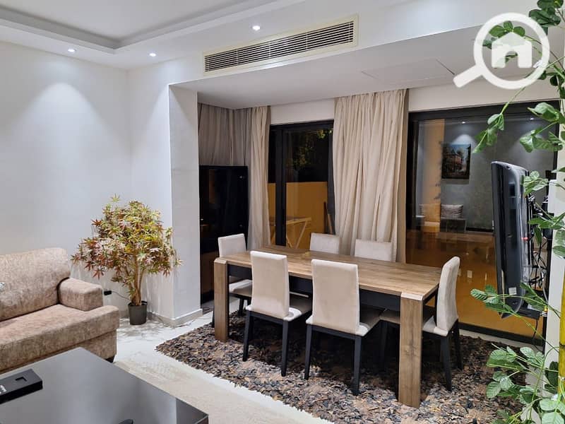 Elegant Apartment for Rent in Lake View Compound | 2 Bedrooms (1 Master) | 2 Bathrooms | Spacious Reception & Living Area | Private Garden | Prime - Aanzicht 4