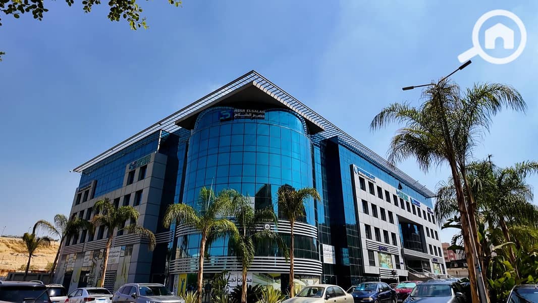 Premium Administrative Office for Sale | 200 SQM | Prime Business Hub in Sheraton | Behind Sun City Mall - Widok 2