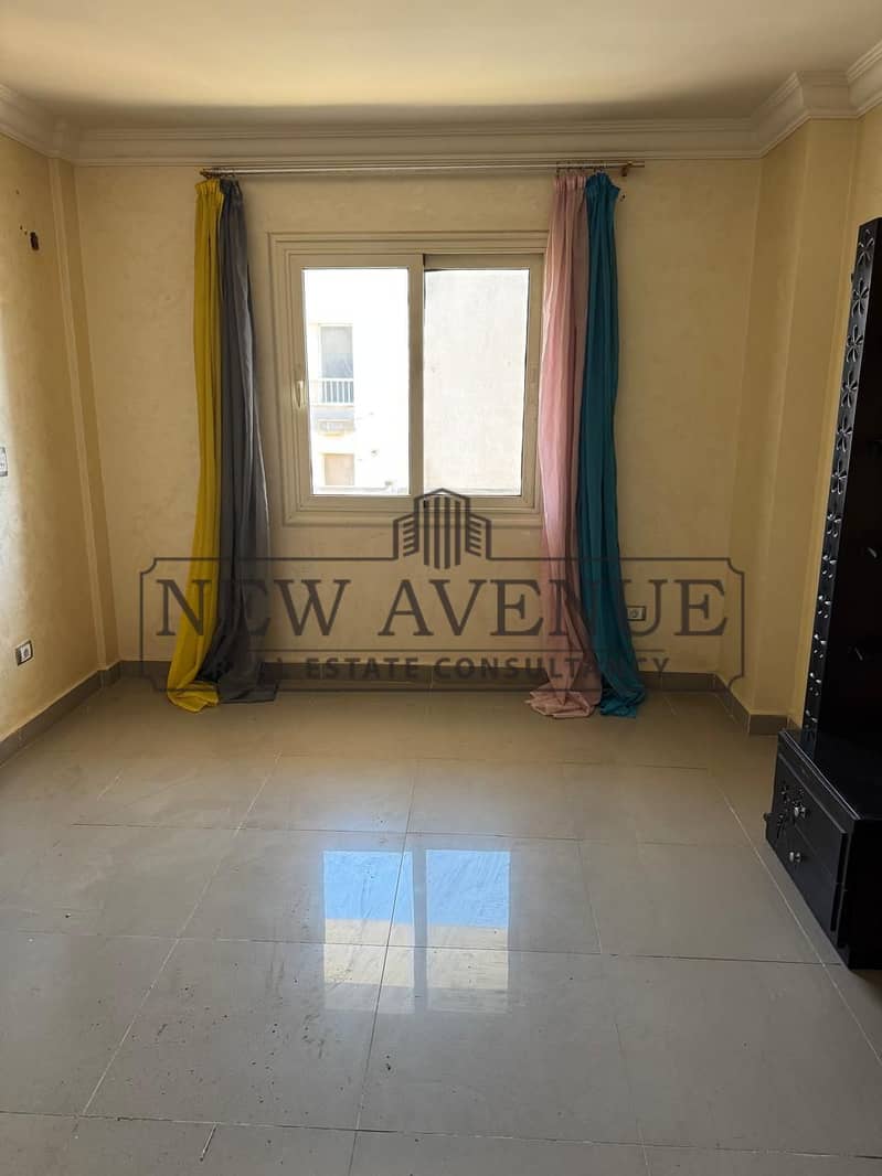 Apartment fully finished ready to move for sale in jayd compound in fornt of el rehab - Widok 4