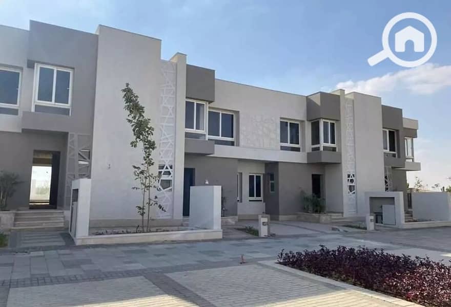 Townhouse for sale in Palm Hills at the best price in Badiya compound and with installments Townhouse for sale in Palm Hills at the best price in Badiya compound and with installments