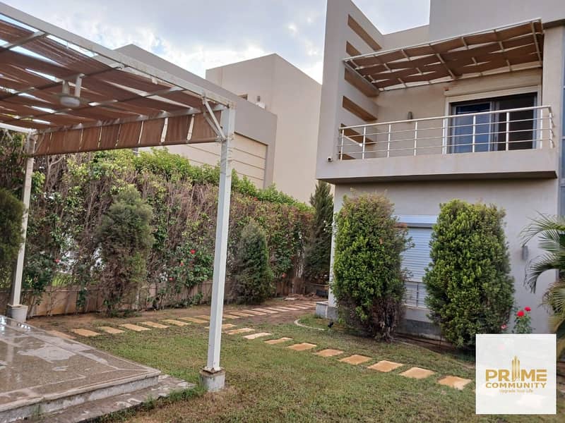 Furnished townhouse for rent in El Patio Zahraa Compound, Sheikh Zayed City Located opposite Al Ahly Club - Ansicht 4
