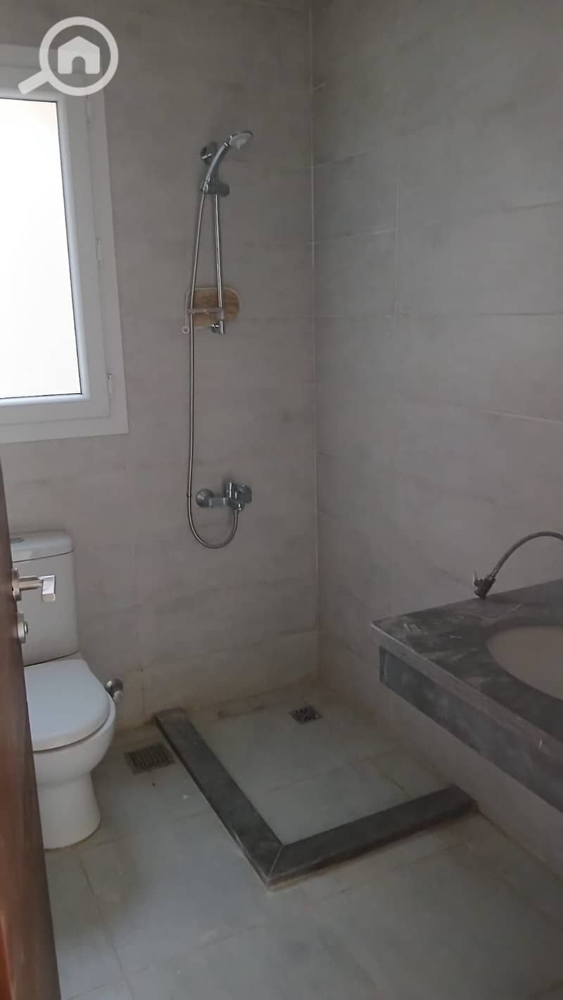 Ground-Floor Apartment for Rent in Kayan – Grand Heights, 6th of October City (125 sqm) - Widok 5