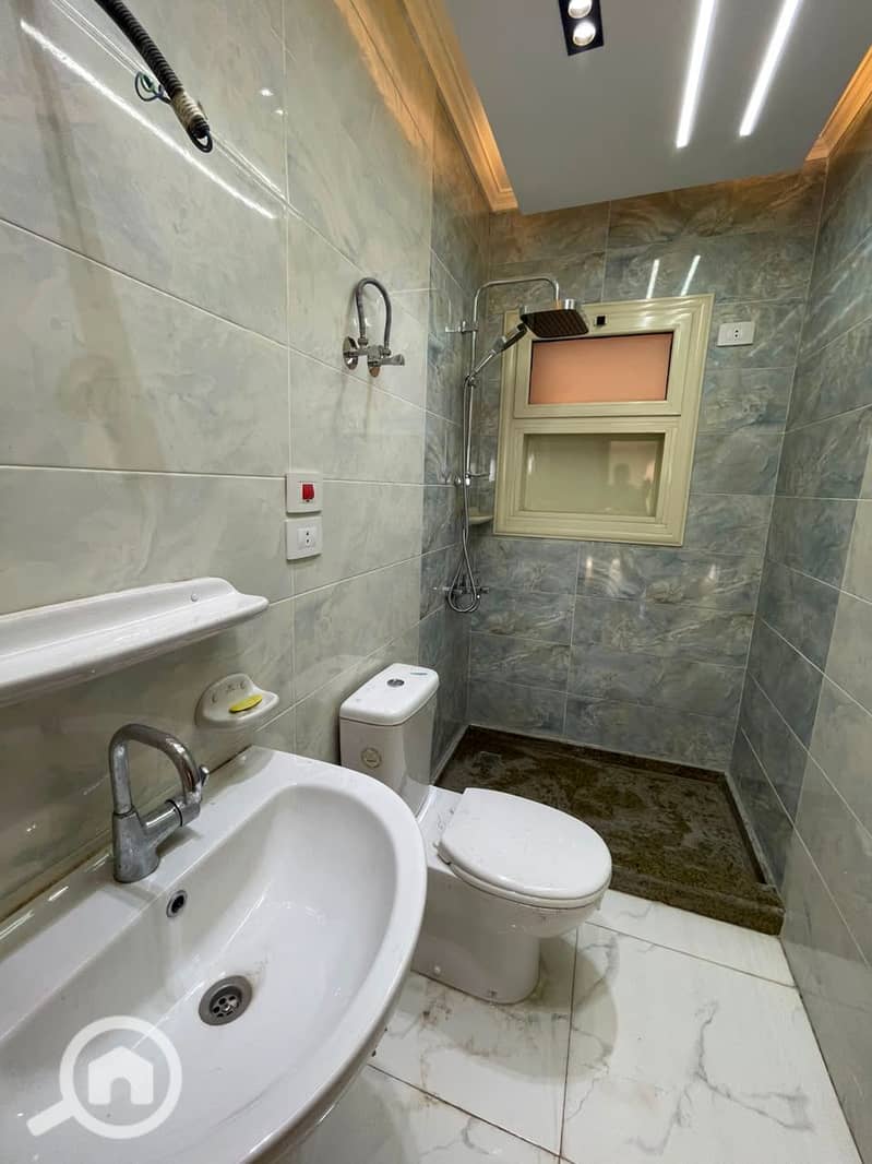 Apartment for rent in Al-Khamail Compound, 170 m, second floor, first occupancy, there is a private car garage. - Widok 3