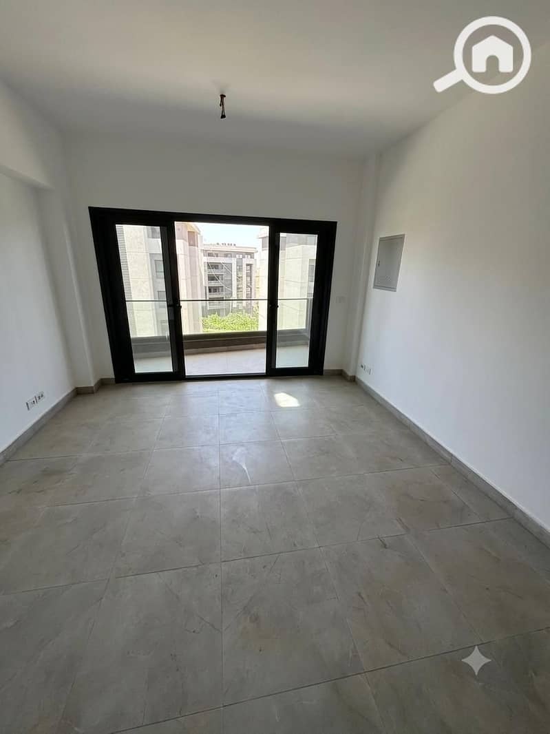 84 sqm Apartment for Sale in Privado – Stunning Lake View – Old Reservation – Immediate Handover - Widok 3