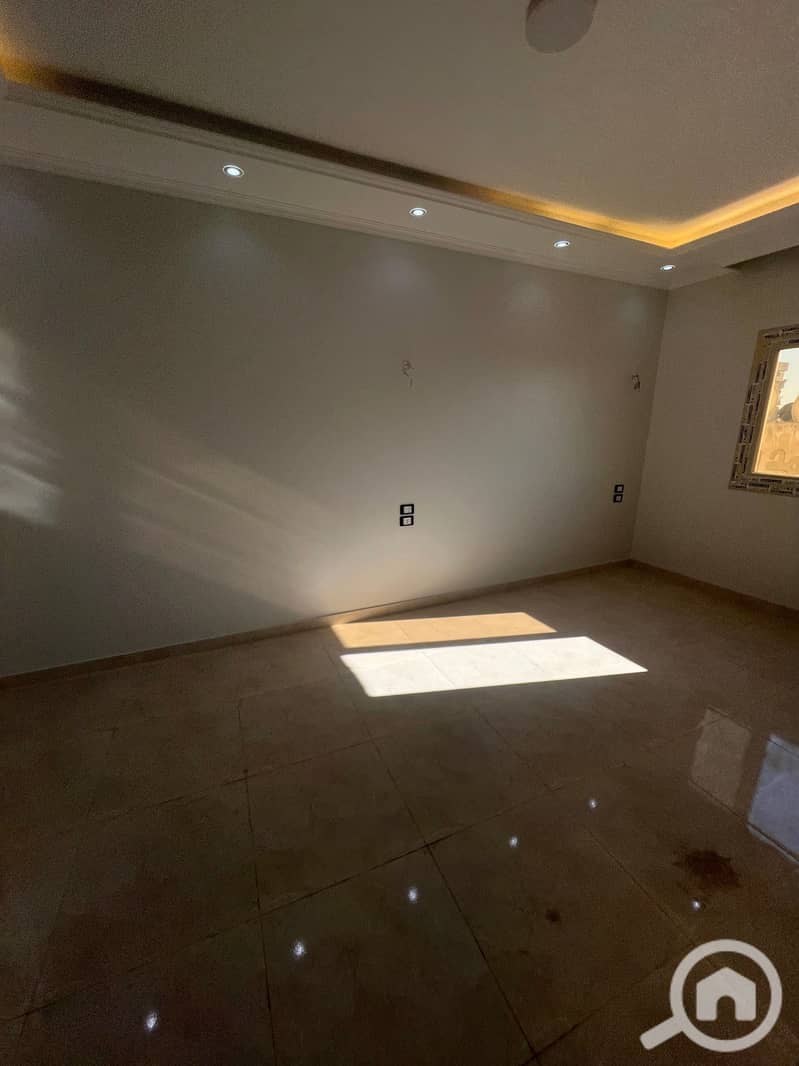 Apartment for sale in Tanta, 120 meters, extending from Al-Nadi Street. - Mehr