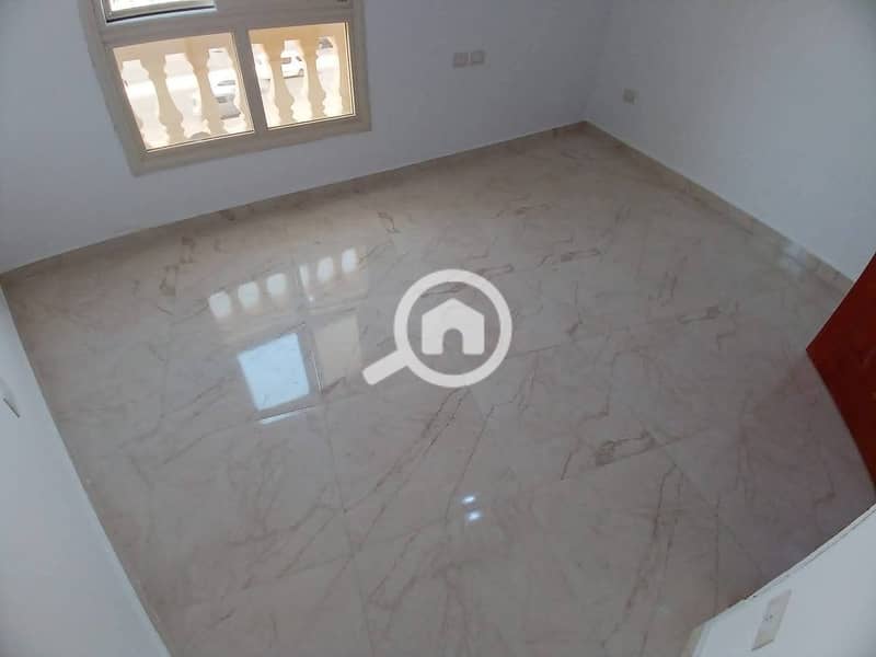 Apartment for rent in Jardina Heights, overlooking Jamal Abdel Nasser Axis, second front floor, super luxury finishing at a bargain price. – pohled 5