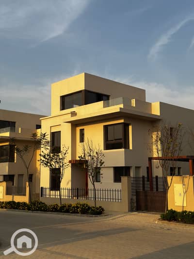 3 Bedroom Townhouse for Sale in 6th of October, Giza - IMG_2057. JPG
