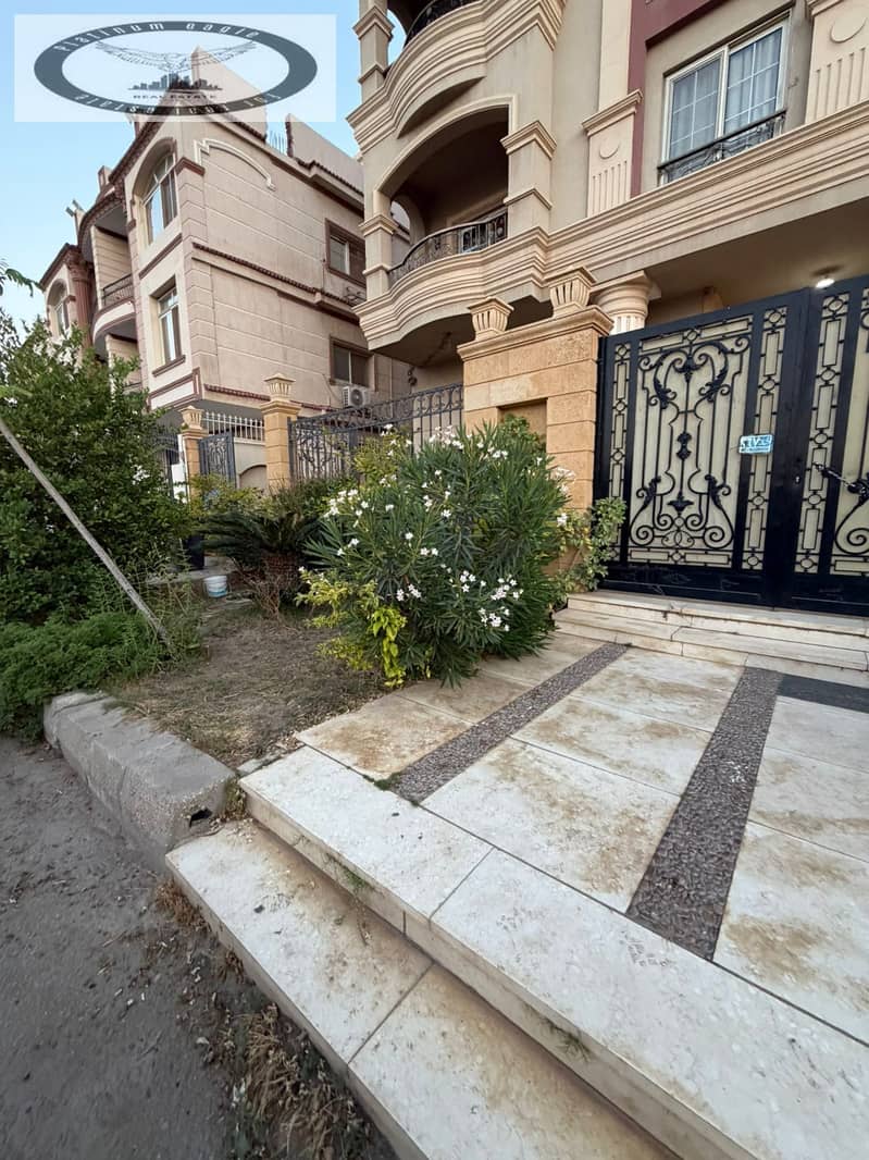 Duplex for sale in New Cairo, Al Banafseg 10 Garden view Private entrance Near 90th Street and Waterway – pohled 4