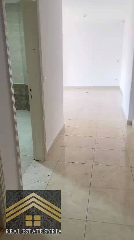 19 1000507182. jpg