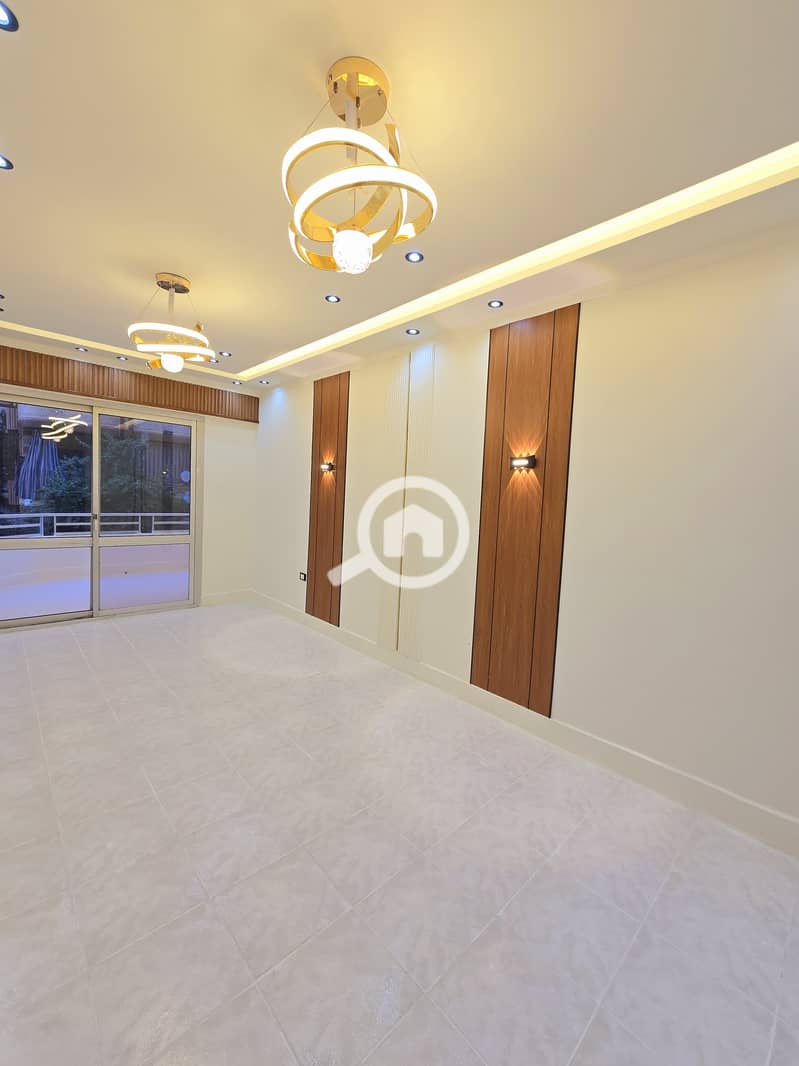 Apartment for sale in Alexandria, Al-Ajami, Al-Nakhil Beach next to the main road (two bedrooms/2 bathrooms) a distinguished residential and summer location, fully serviced. - Widok 4