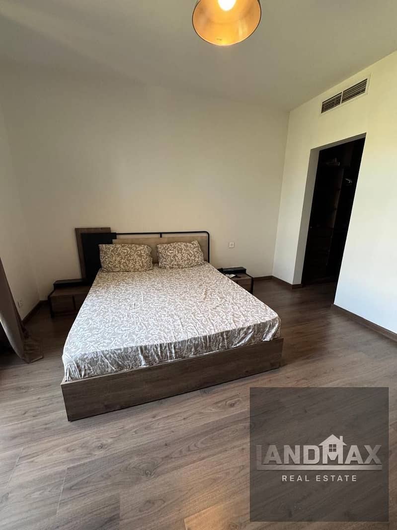 4 ea0d1665-6028-4bed-926c-e466097fcb54. jpg