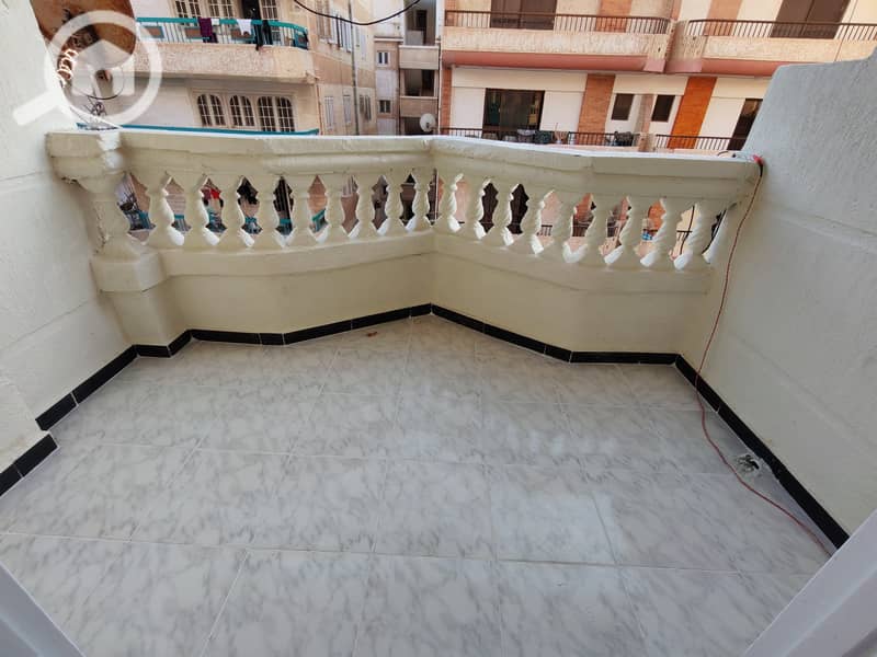 An apartment for sale near the beach in Al-Ajami, Al-Nakheel Beach, one minute from the sea, ultra-lux finishing. - Mehr