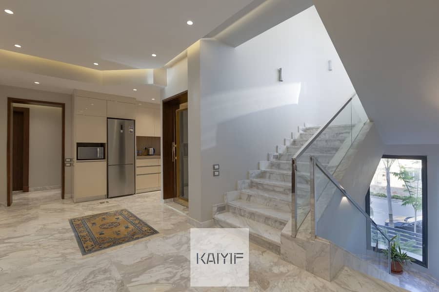 Standalone Villa for Sale in Palm Hills Katameya PK1 with Neo Classic Finishes Private Pool Elevator Open Landscape View - Widok 5