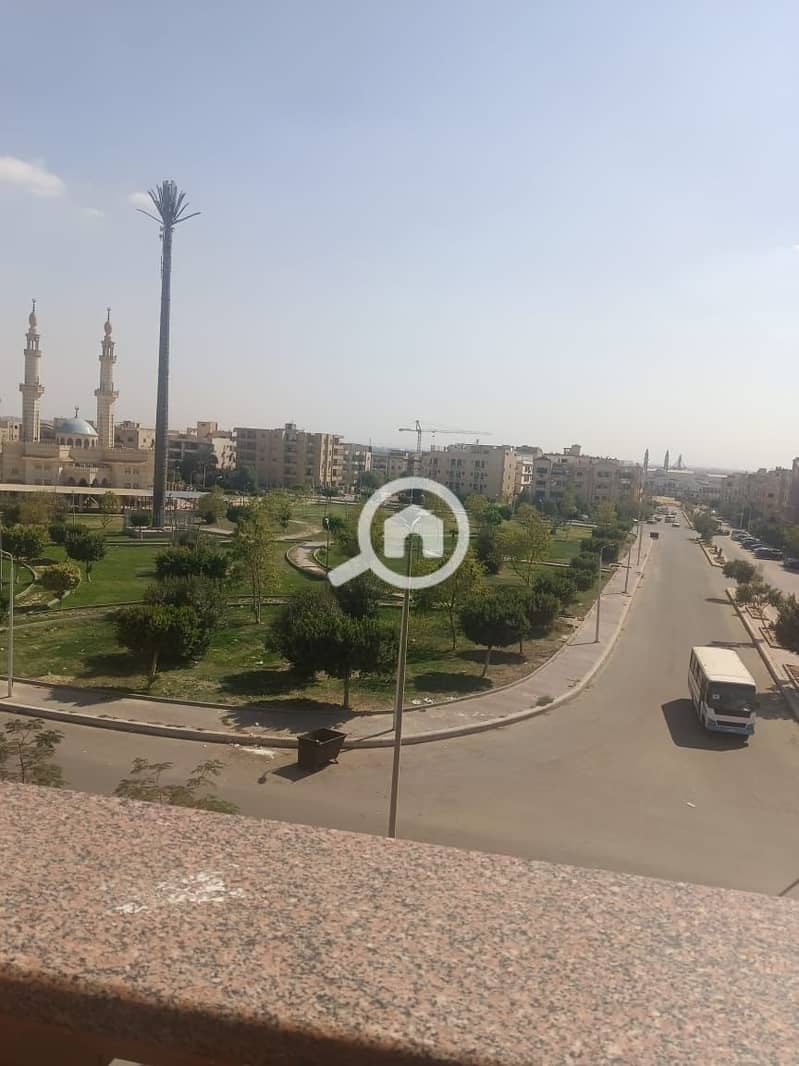 4 f3a20345-8f81-4acf-9a77-731214d433bd. jpg