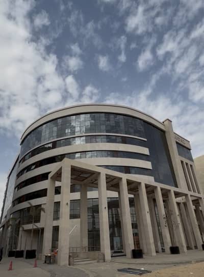 Office for Rent in New Capital City, Cairo - مكتب اداري في الحي المالي والاداري اوداز مول متشطب ومكيف