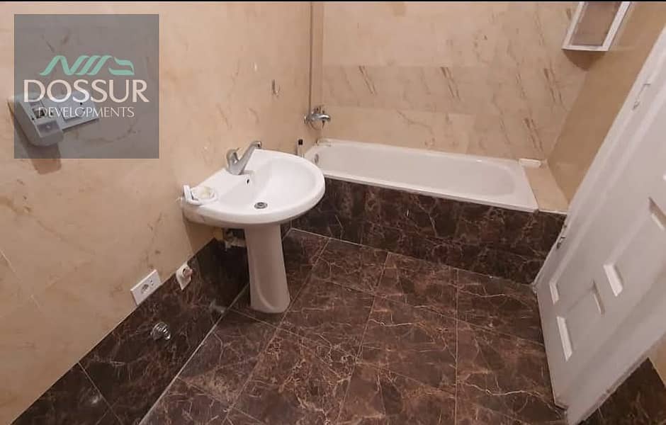 A great deal on an apartment in Al Banafseg, fully finished to an ultra-super-lux standard, located in the First Settlement, second building from 90th - Aanzicht 6