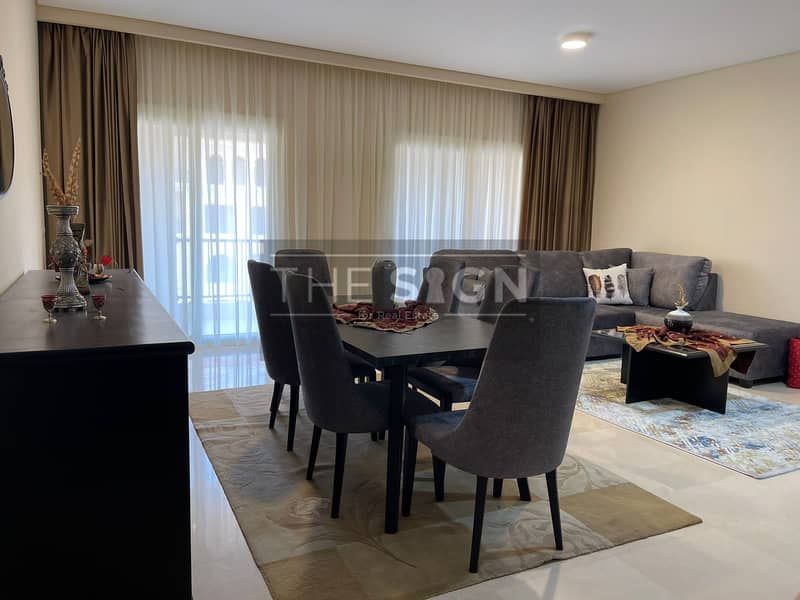 Furnished apartment for rent 90 Avenue, - Więcej
