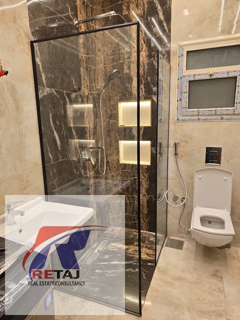 Brand new apartment for rent in Paradise Compound, Fifth Settlement, with ultra-super-lux finishing. 155 square meters, priced at 18,000 EGP per month - Więcej