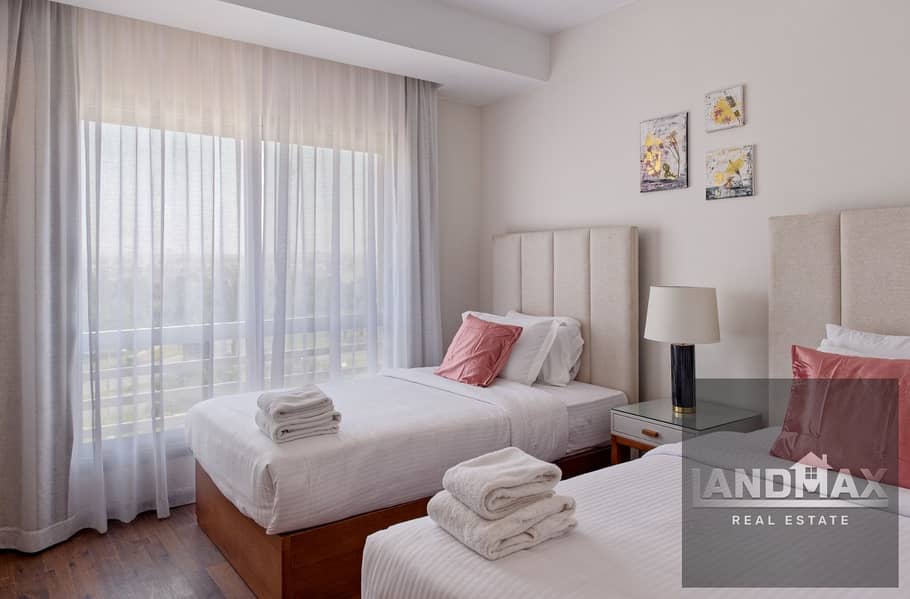 11 b9ffe523-bed8-4f1e-8fc6-5a7c54d02e08. jpg