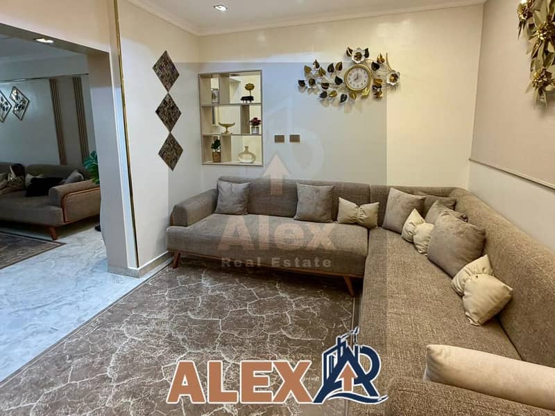 Furnished hotel apartment for rent in Stanley steps away from the beach with an open view – pohled 5