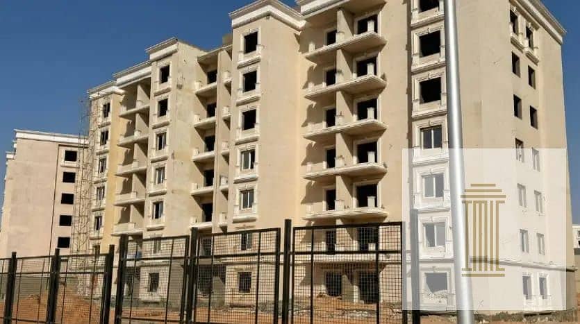 127 sqm fully finished apartment with delivery within a few months. 10% down payment. Prime location in front of Rehab City and Swan Lake Hassan All - Widok 3