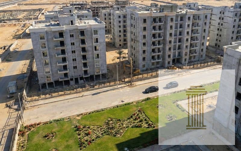 127 sqm fully finished apartment with delivery within a few months. 10% down payment. Prime location in front of Rehab City and Swan Lake Hassan All - Widok 6