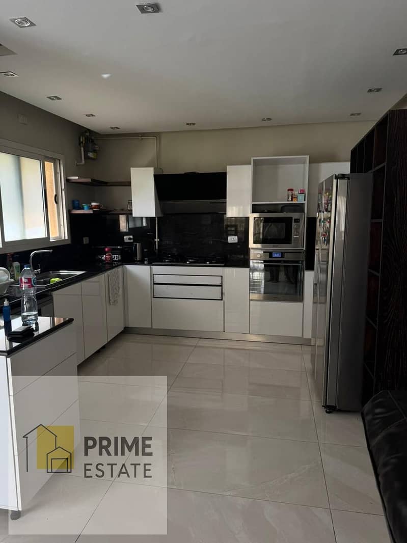 Hot Deal Cash Apartment for Sale in Madinaty B1 – 211 SQM | Wide Garden View & Kitchen Included – pohled 3