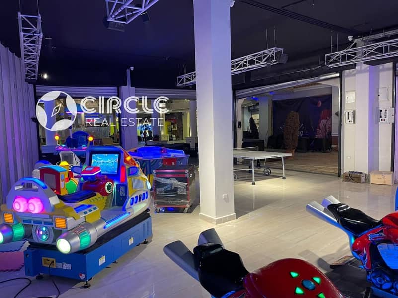 Fully Finished & Furnished 300m Commercial Restaurant For Sale In Stella Marina Mall North Coast Prime Location - Widok 4
